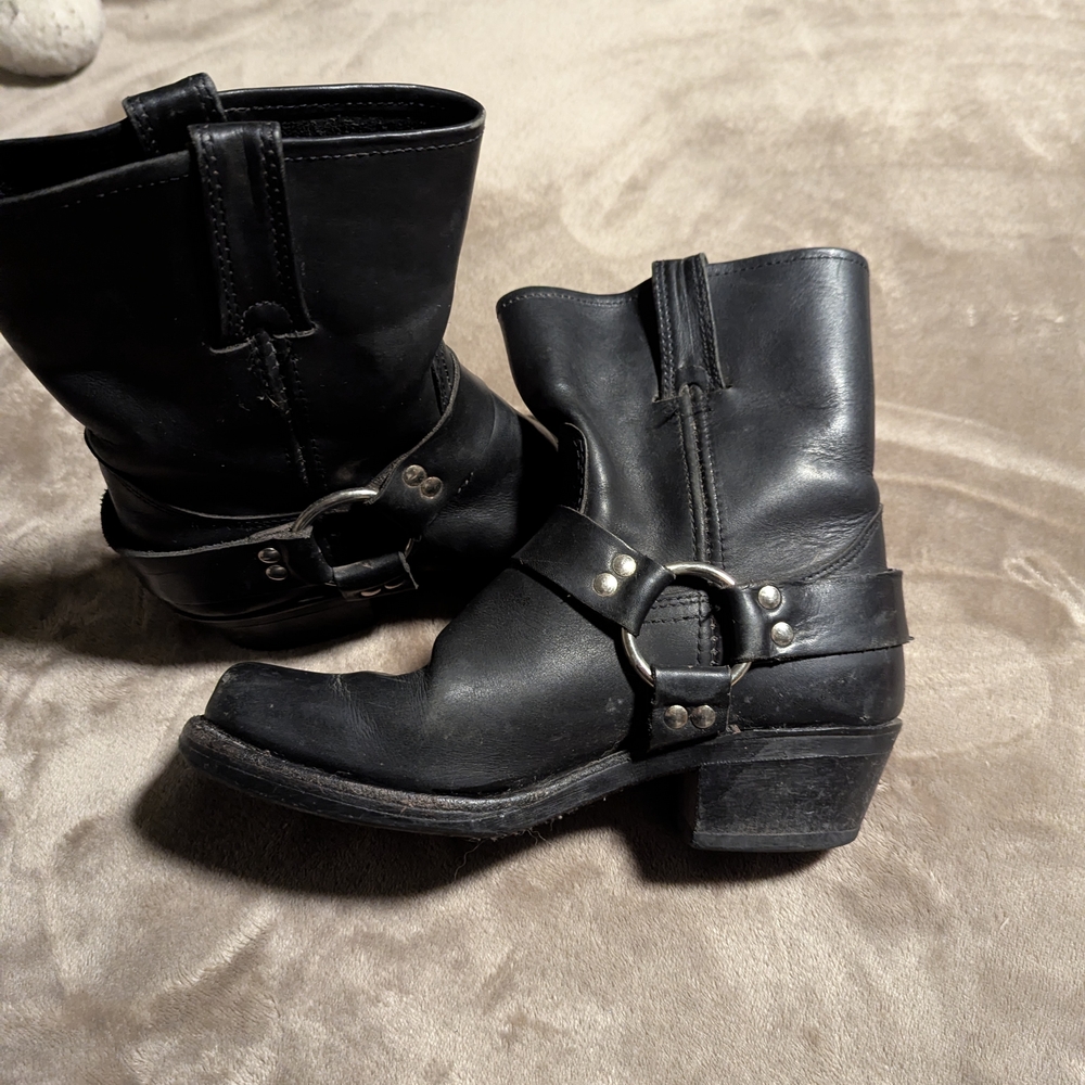 Frye Black Leather Footwear - Picture 3 of 3